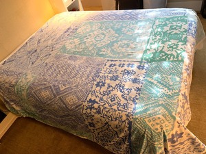 Blue & White Reversible Duvet Cover - Queen