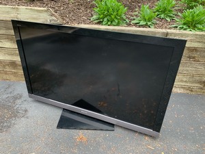 55 Sony Bravia TV - No Remote