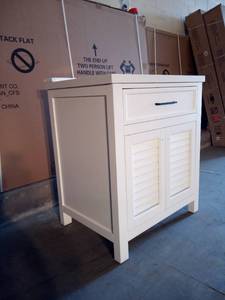 Marksfield 30 in. W x 22 in. D Bath Vanity in White with Cultured Stone Vanity Top in White with White Basin