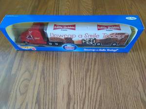 lot 130 image: Hot Wheels Mattel 40th Anniversary Semi Truck