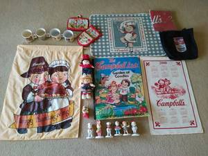 lot 143 image: Collection of Campbells soup memorabilia
