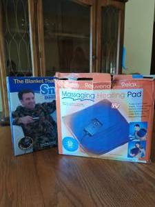 lot 156 image: Snuggie and Messaging Heating Pad