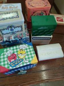 lot 44 image: Eleven Promotional Recipe Boxes