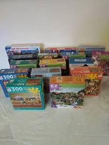 lot 50 image: Collection of Puzzles