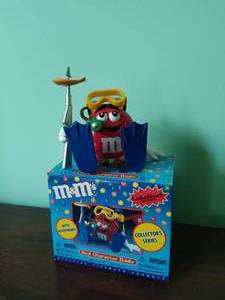 lot 94 image: M&Ms Red Character Radio