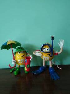 lot 95 image: Two M&Ms Radios