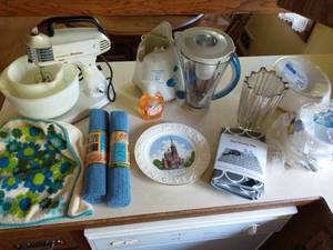 lot 255 image: Miscellaneous Housewares