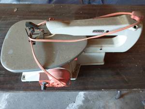 lot 272 image: Ridgid Scroll Saw