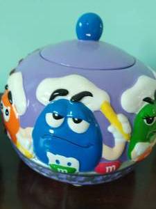 lot 200 image: Two M&Ms Cookie Jars