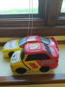 lot 219 image: Set of 2 Branded Collectors Style Cars