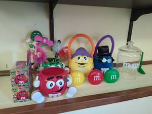 lot 223 image: Collection of M&M Items