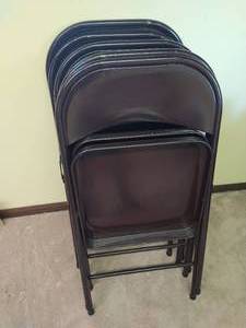 lot 242 image: Metal Folding Chairs
