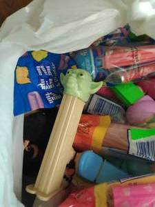 lot 248 image: Collection Pez Dispensers