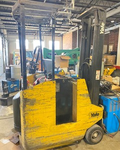 Yale Standing Forklift