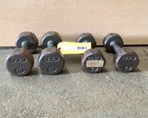 lot 173 image: Set of 4 Hand Weights