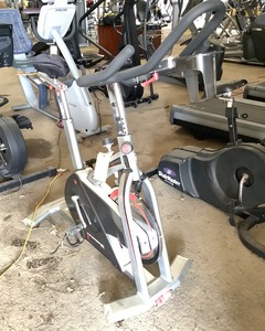 lot 14 image: Diamondback Indoor Cycle Magnetic Trainer