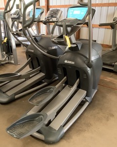 lot 4 image: Octane Stand Up Elliptical