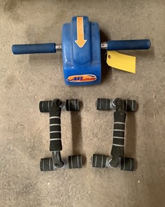 lot 199 image: Workout Equipment