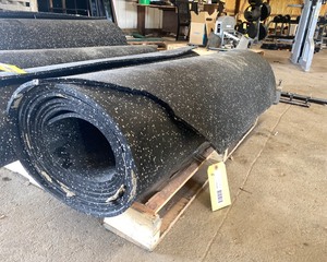 lot 225 image: Rubber Gym Mat