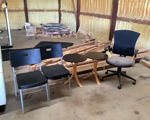 lot 192 image: Chair and Table Lot