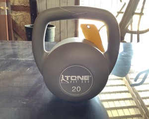 lot 161A image: 20 LB Kettle Ball