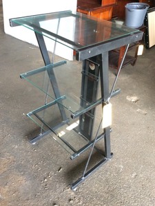 lot 204 image: SteelGlass Retail Stand