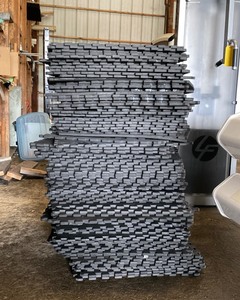 lot 100 image: Black Foam Tiles (88)