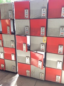 lot 253 image: 10 Door Bowling Lockers