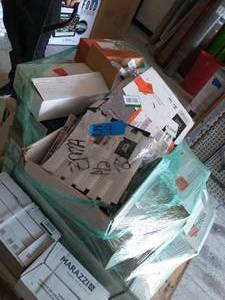 PALLET OF MIXED TILE