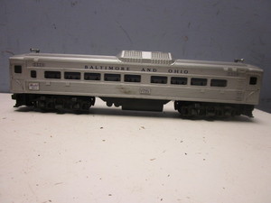 VINTAGE LIONEL O GAUGE  BALTIMORE & OHIO PASSENGER RDC CAR
