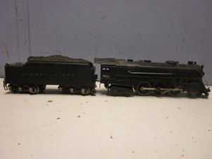 VINTAGE LIONEL O GAUGE STEAM LOCOMOTIVE WITH TENDER