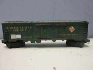 VINTAGE, LIONEL, O  GAUGE RAILWAY EXPRESS REFER CAR