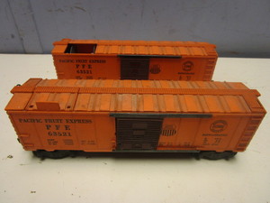 VINTAGE LIONEL O PACIFIC FRUIT EXPRESS CARS W AUTOMATED ICE ROOF HATCH