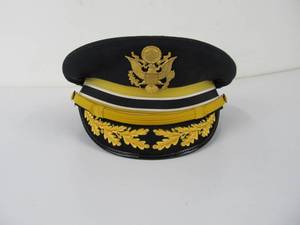 lot 18 image: Excellent Vintage US Army Officers Cap