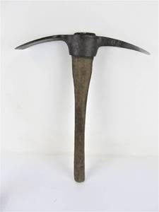 lot 38 image: Antique U.S. Marked Military Pickaxe