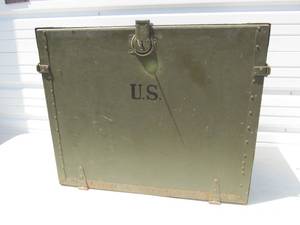 lot 71 image: Original WW2 US Battalion Field Desk