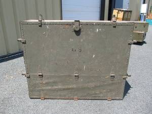lot 78 image: Orig WW2 Era Army Portable Field File Cabinet