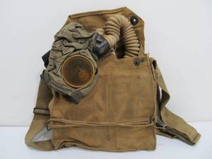 lot 84 image: Old Vintage Military Gas Mask wCase