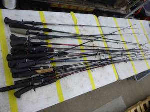 lot 463 image: Lot of (20) Bait Caster Fishing Rods
