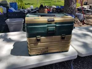 lot 118 image: Plastic Fishing Tackle Box Suitcase with 4 Pull-Out Drawers