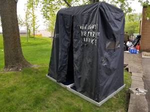 lot 39 image: Ice Fishing Tent Black 6Lx4Wx78H