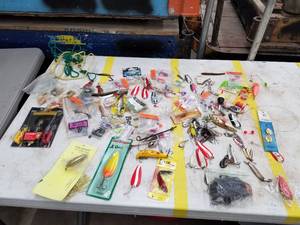 lot 232 image: Lot of Fishing Lures