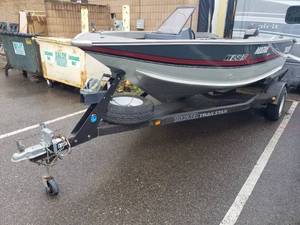 lot 1 image: Tracker Magna 17 Cruiser Boat, Tracker Johnson Pro Series Oil Injected 70 Outboard Motor, Tracker Trailstar Single Axle Boat Trailer