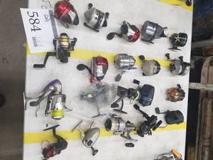 lot 584 image: Lot of (20) Fishing Reels