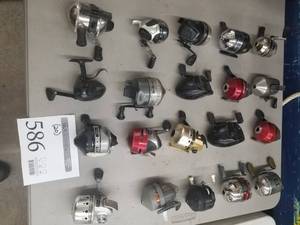 lot 586 image: Lot of (20) Fishing Reels