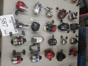 lot 587 image: Lot of (20) Fishing Reels