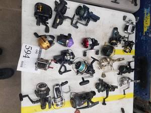 lot 594 image: Lot of (20) Fishing Reels