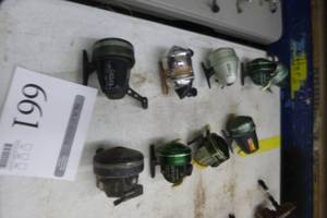 lot 661 image: Lot of (9) Vintage Fishing Reels