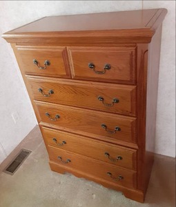lot 11 image: 5 Drawer Dresser (34 X 17 X 39)...