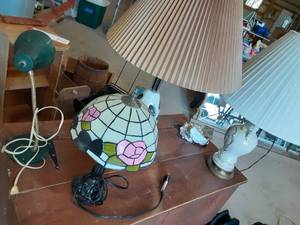 lot 71 image: Lot of Table Laps See Photos...